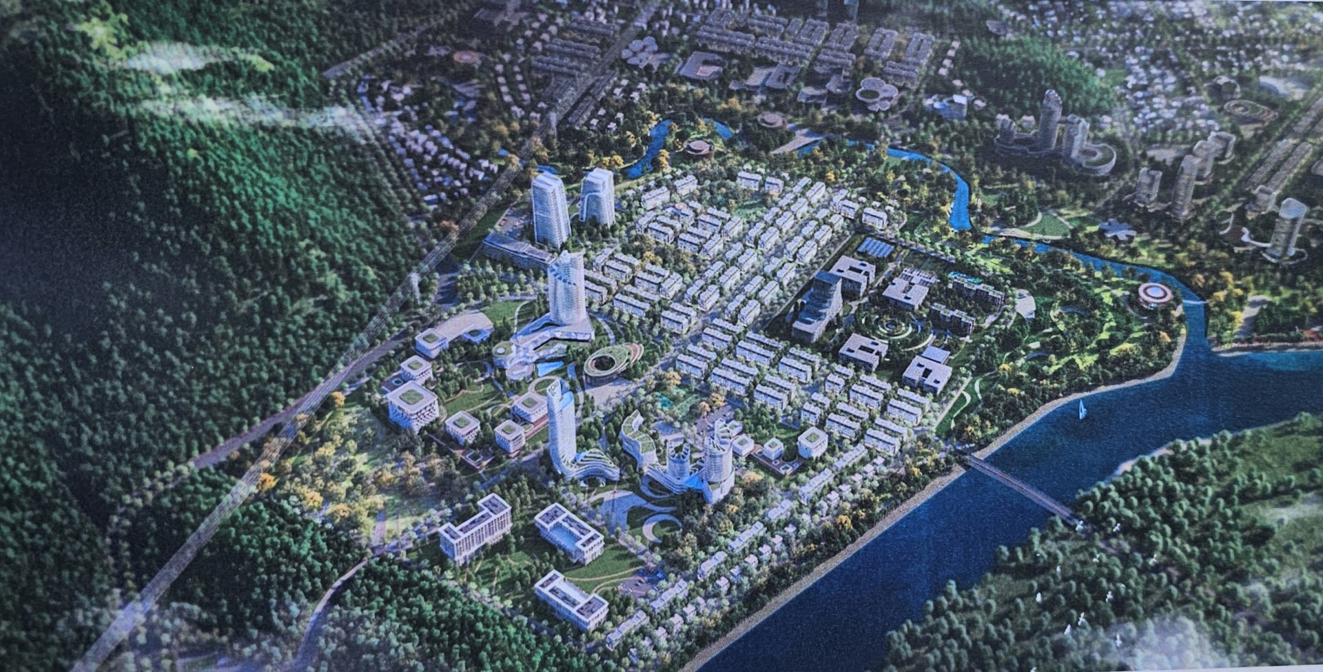 FPT đề xuất đầu tư 2 dự án tại Nha Trang