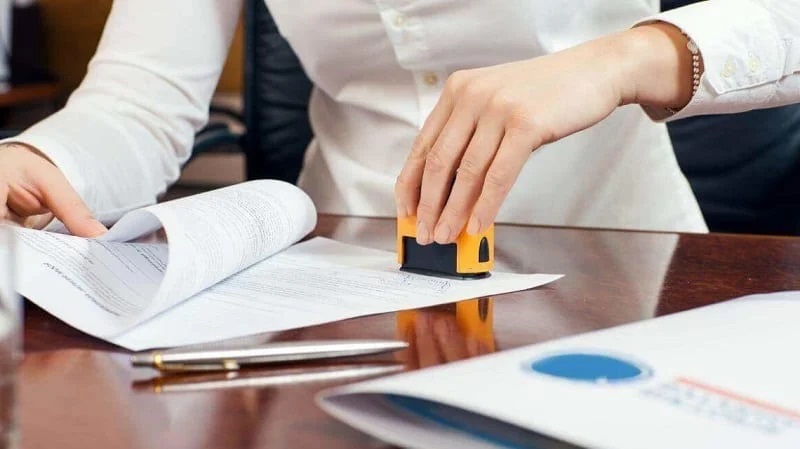 Giảm bớt giấy tờ khi công chứng hợp đồng mua bán nhà đất