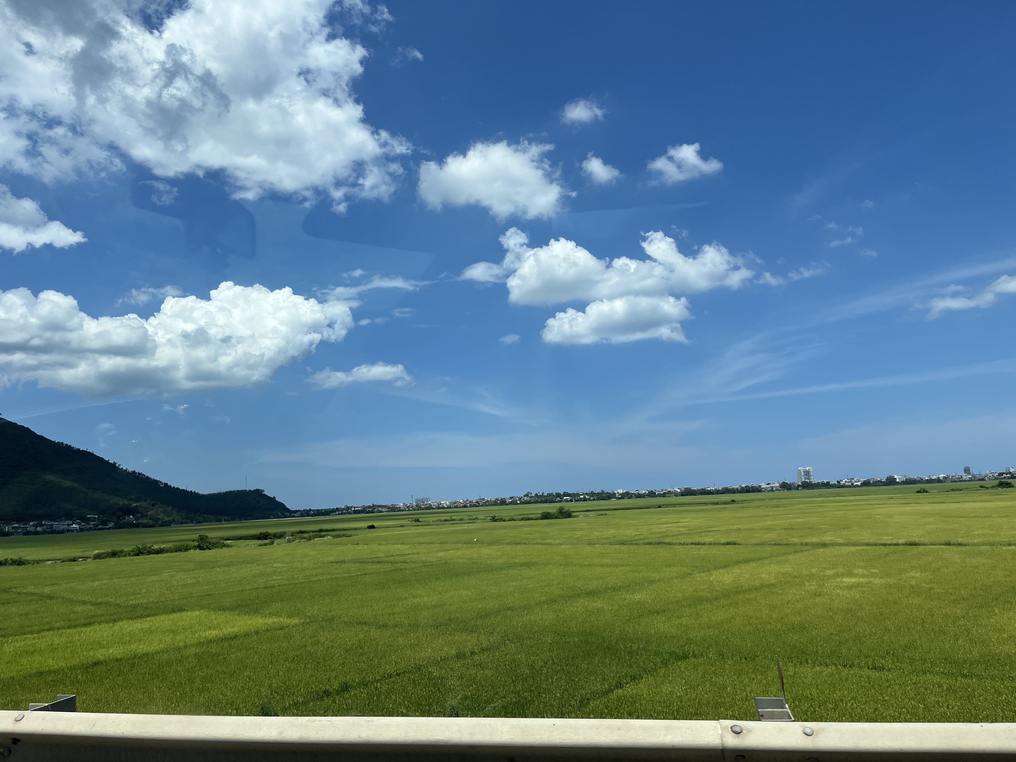 Thủ tướng chỉ đạo 2 bộ xử lý việc chênh lệch quá lớn giữa khung giá đất và giá thị trường