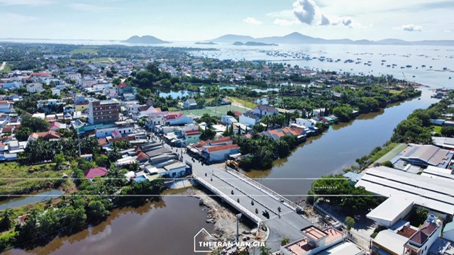 Đẩy mạnh thu hút đầu tư vào Vân Phong