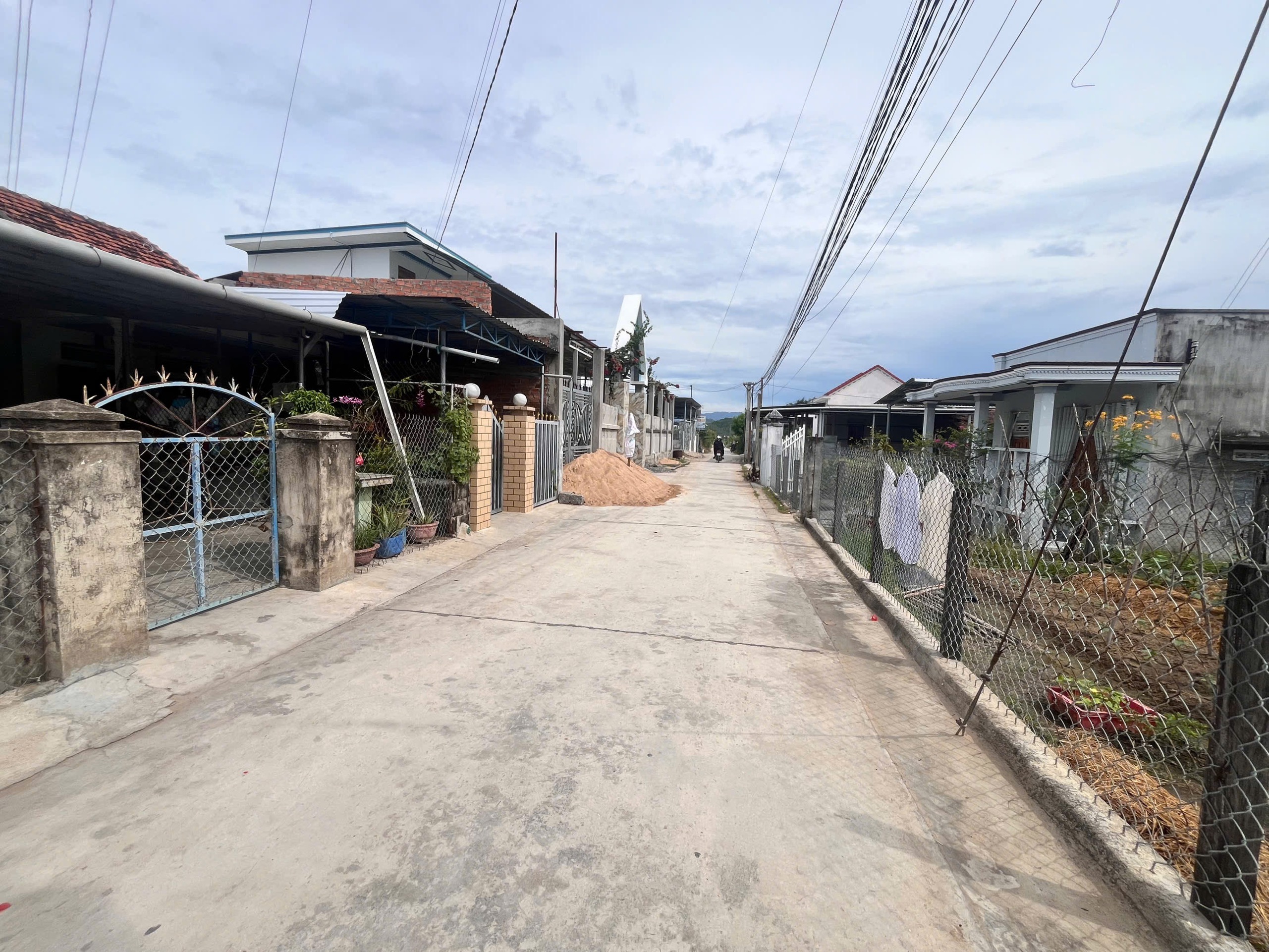BÁN 452M2 ĐẤT CẠNH KHU CÔNG NGHIỆP DỐC ĐÁ TRẮNG 2,2 TỶ